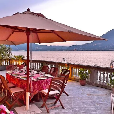 Sleeps 12 Pool Air Con Wifi 빌라