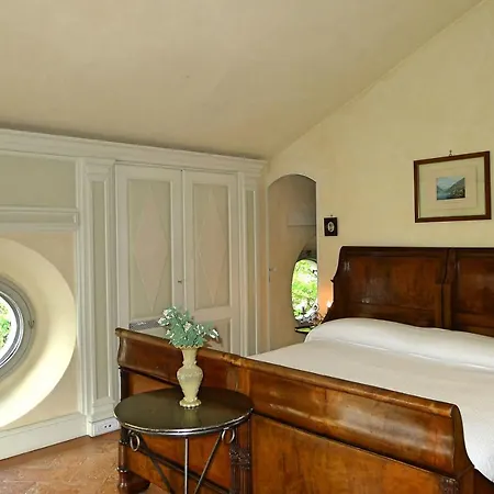 Sleeps 12 Pool Air Con Wifi